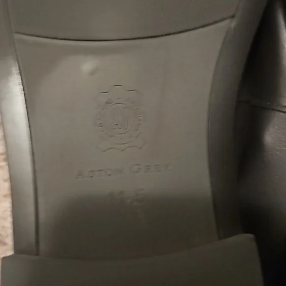 Men's Dress Shoes. - Picture 4 of 5